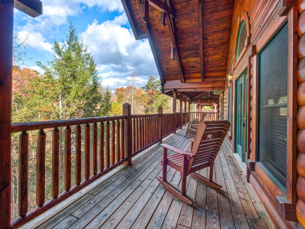 Family Ties Lodge Gatlinburg Exterior photo