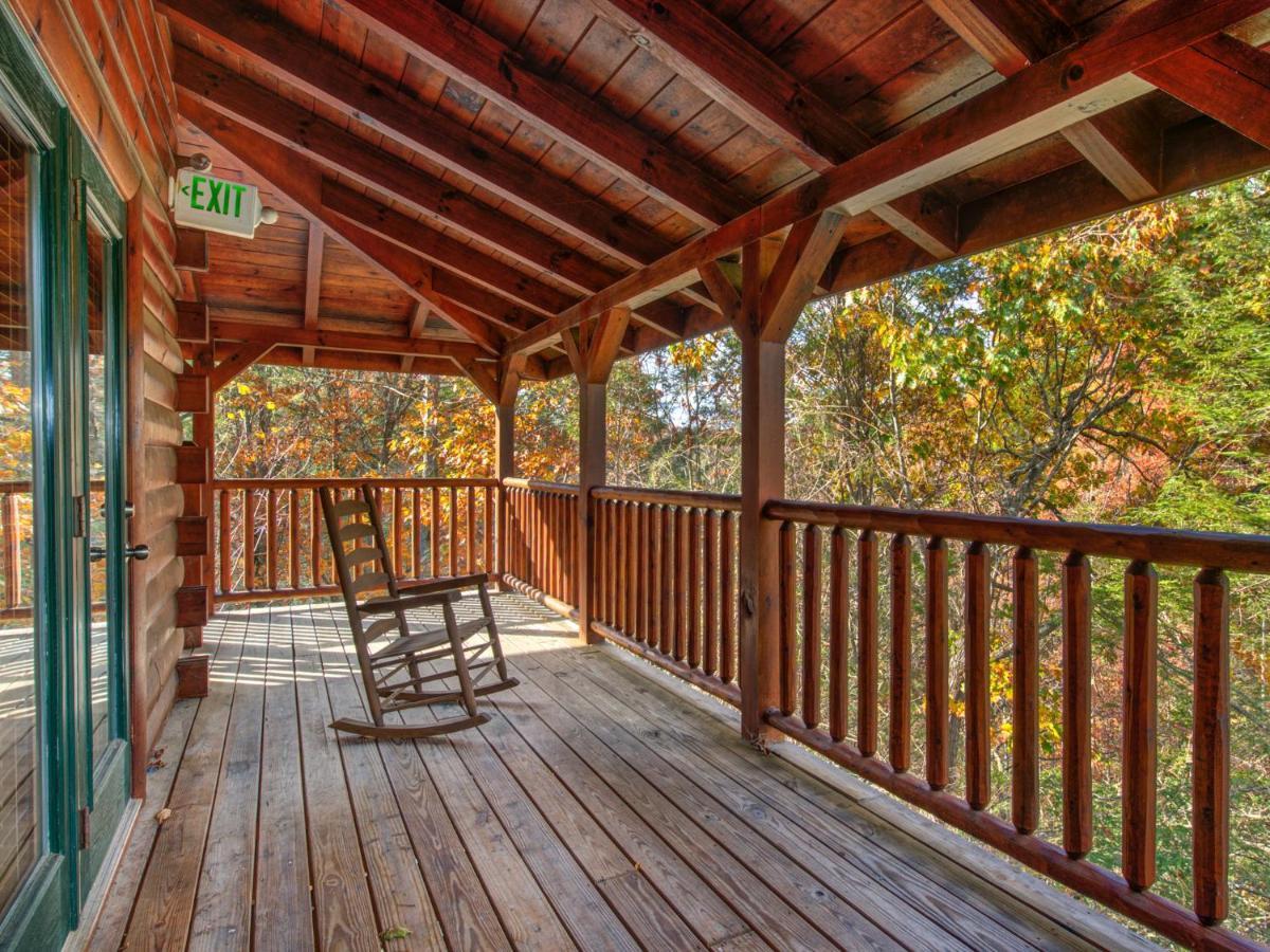 Family Ties Lodge Gatlinburg Exterior photo