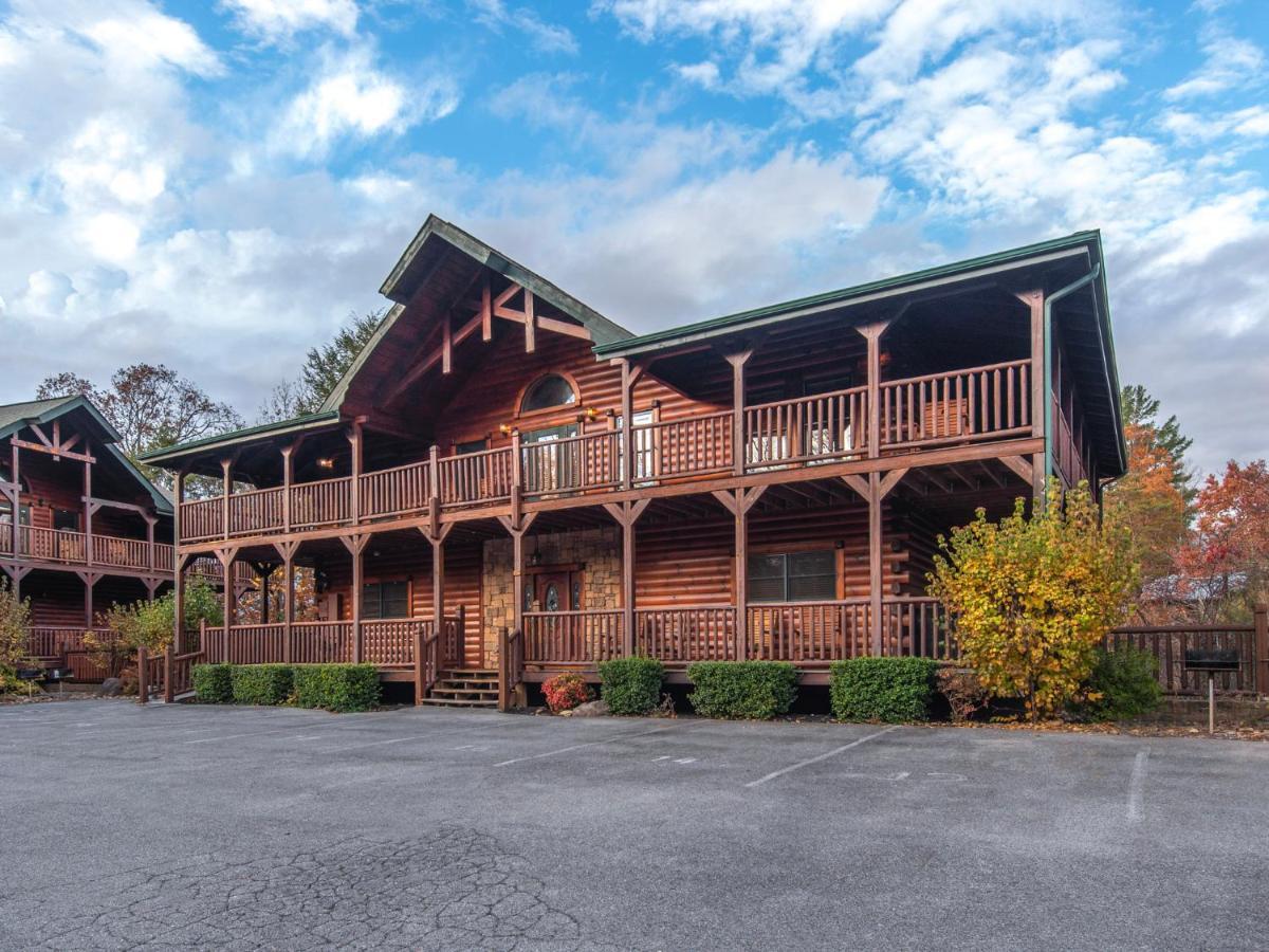 Family Ties Lodge Gatlinburg Exterior photo